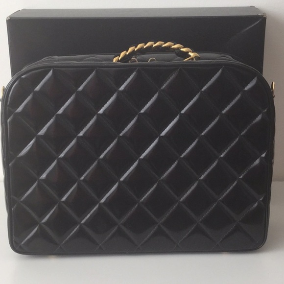 CHANEL Vintage Quilted Patent Leather Large Lunch Box Bag !Rare! - Picture 9 of 17